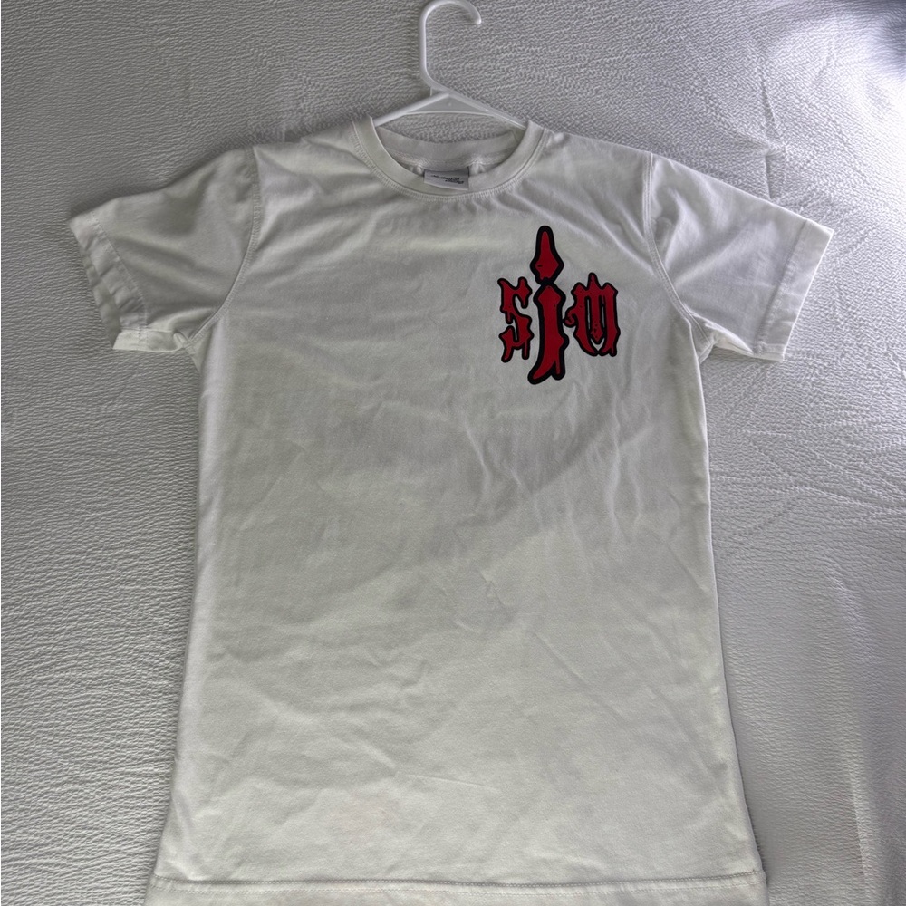 White Short-Sleeve Tee with Red Graphic